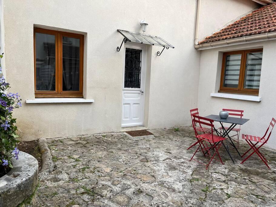 Petite Maison De Ville Au Calme Brie-Comte-Robert Buitenkant foto
